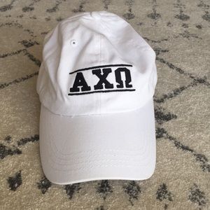 AXO, Alpha Chi Omega hat